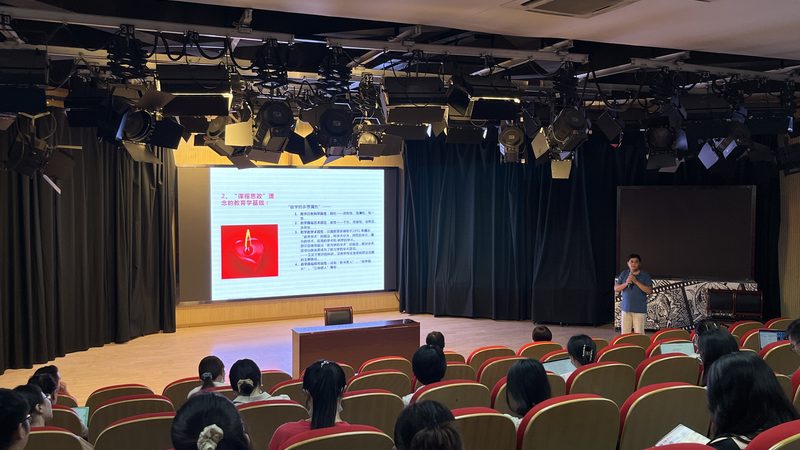 vi设计效果图定制公司